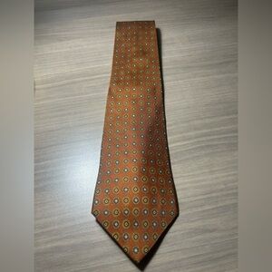 Brooks Brothers 100% Silk Orange Yellow Patterned Men's Tie Made in USA Italy